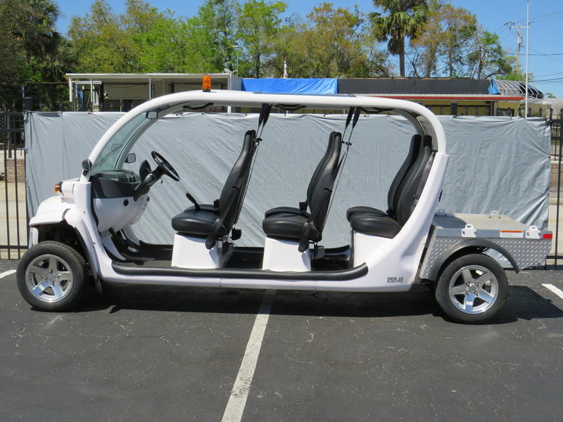 Pre-Owned 2015 GEM E6 Lithium Golf Cart - 6-Passenger Electric - Image 5