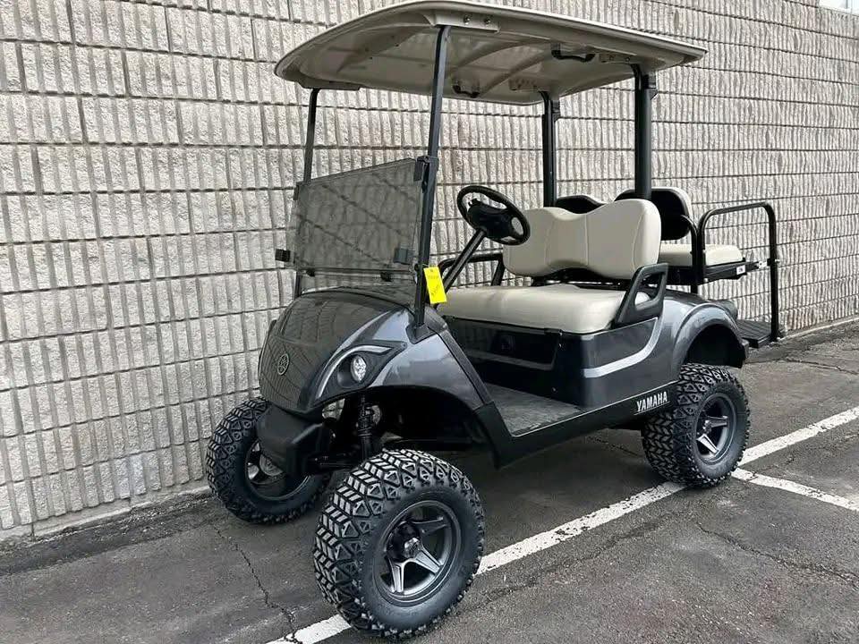 2019 YAMAHA DRIVE2 LIFTED GOLF CART FOR SALE